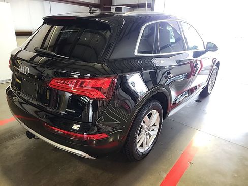 Used 2020 Audi Q5 2.0T Premium w/ Convenience Package AWD/4WD image 6