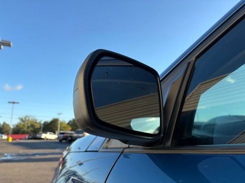 Used 2022 Ford Edge SE image 9