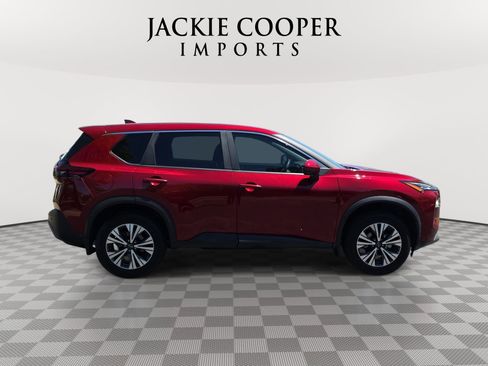 Used 2023 Nissan Rogue SV FWD image 4