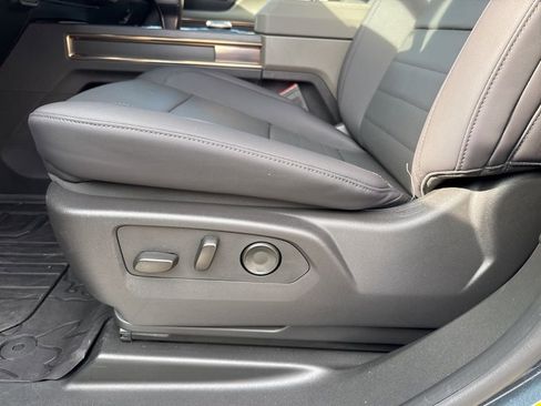 Used 2025 GMC Hummer EV 3X image 16