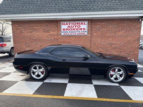 Used 2013 Dodge Challenger R/T Plus image 2
