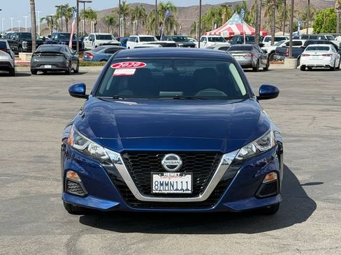 Used 2020 Nissan Altima 2.5 S FWD image 2