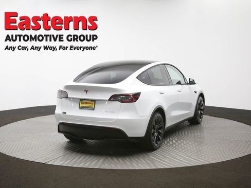Used 2020 Tesla Model Y Long Range image 36