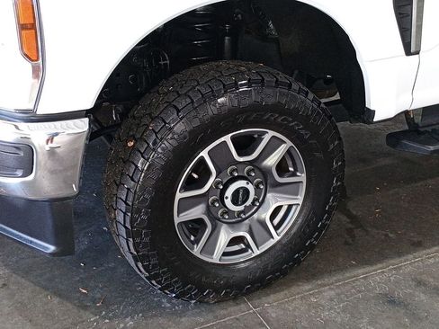 Used 2024 Ford F250 XL w/ Snow Plow/Camper Package AWD/4WD image 14