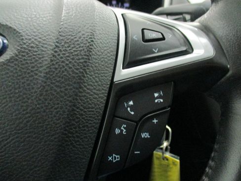 Used 2013 Ford Fusion SE FWD image 21