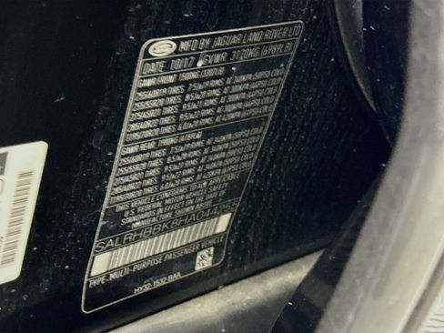 Used 2017 Land Rover Discovery HSE Luxury image 40