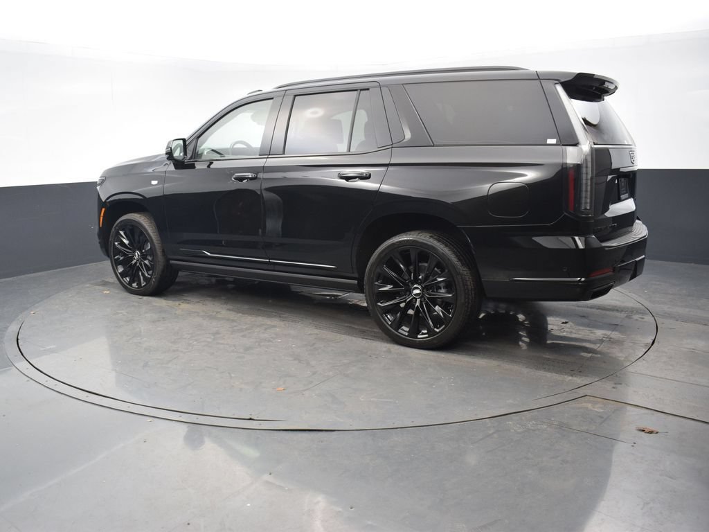 Certified 2026 Cadillac Escalade Platinum Sport w/ LPO, ONYX Package AWD/4WD image 3