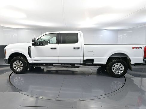 Used 2024 Ford F350 XLT w/ FX4 Off-Road Package AWD/4WD image 10