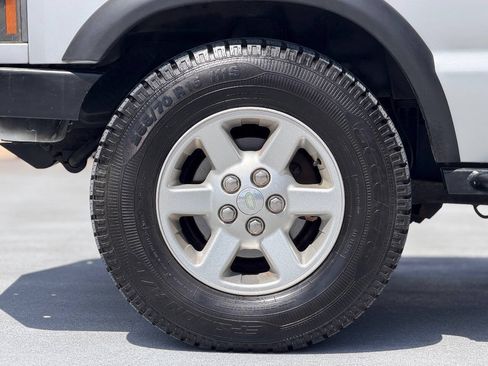Used 2004 Land Rover Discovery S AWD/4WD image 5