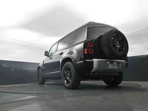 Used 2025 Land Rover Defender 110 S AWD/4WD image 23