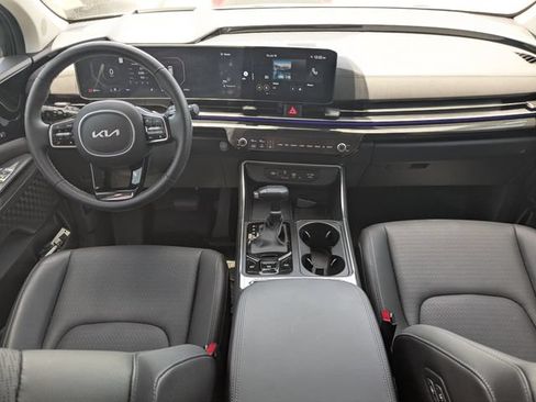 Certified 2026 Kia Carnival SX Prestige FWD image 13