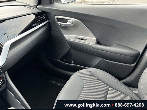Certified 2020 Kia Niro LX image 29