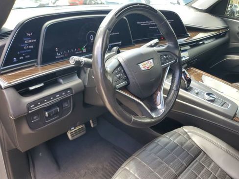 Certified 2024 Cadillac Escalade ESV Sport Platinum w/ LPO, ONYX Package image 20