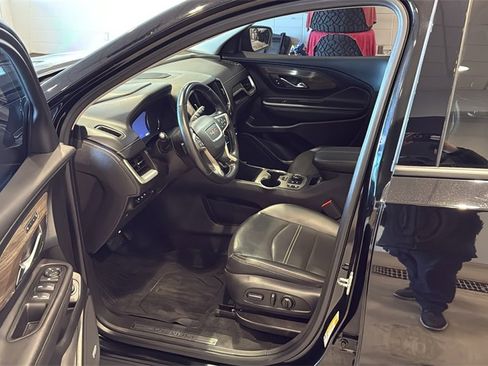 Used 2022 GMC Terrain Denali image 22