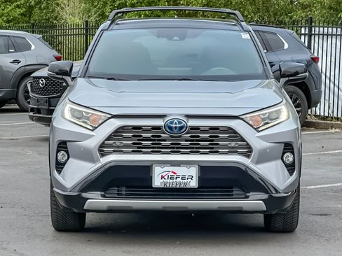 Used 2019 Toyota RAV4 XSE AWD/4WD image 9