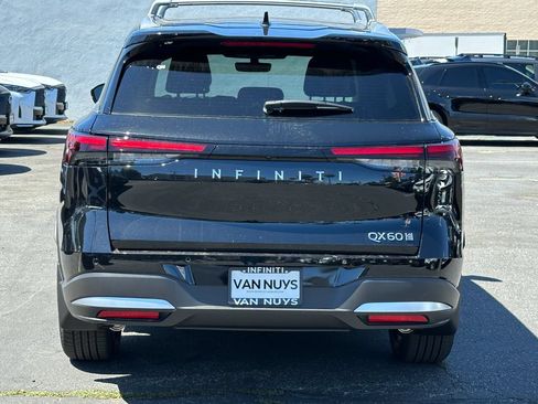 New 2027 INFINITI QX60 Luxe w/ Family Package AWD/4WD image 6