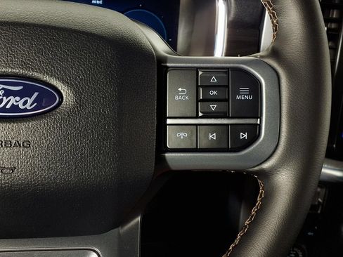 Used 2025 Ford F150 Lariat AWD/4WD image 21