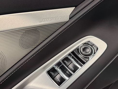 Used 2023 Chevrolet Corvette Stingray Preferred Conv w/ Z51 Performance Package RWD image 15