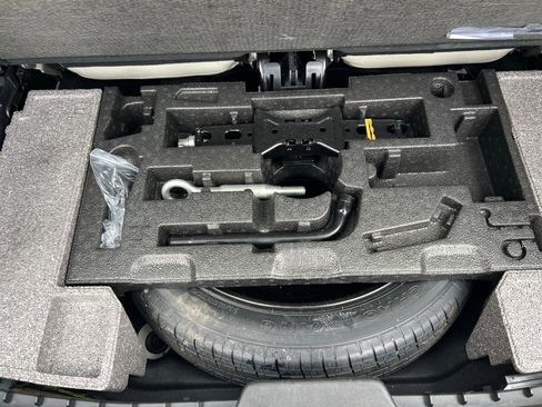 Used 2022 Volvo XC90 T5 Momentum image 23