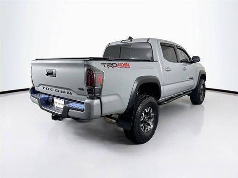 Used 2020 Toyota Tacoma TRD Off-Road AWD/4WD image 2