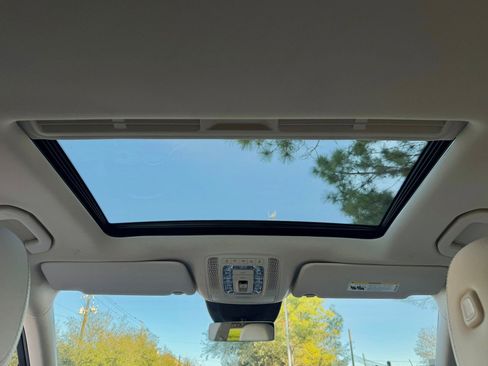 Certified 2021 Mercedes-Benz GLE 350 4MATIC image 4