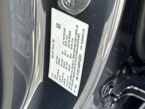 Used 2023 Tesla Model 3 Standard Range image 27