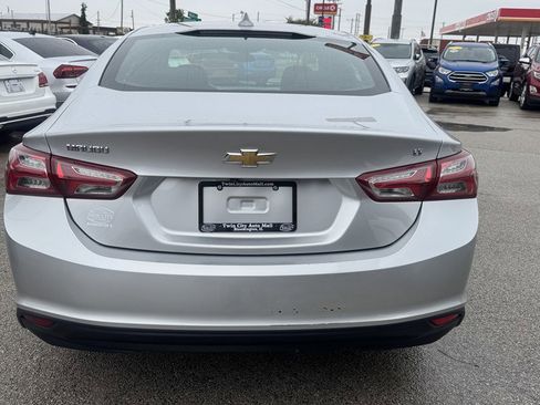 Used 2021 Chevrolet Malibu LT FWD image 7