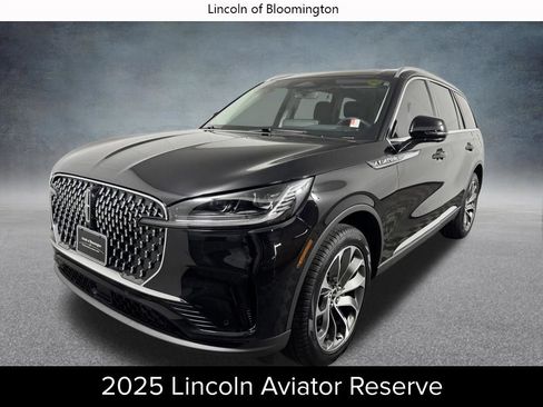 Certified 2025 Lincoln Aviator Reserve AWD/4WD image 1