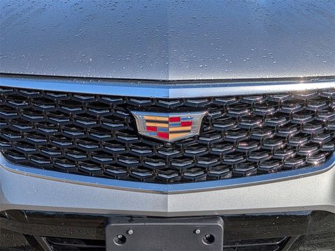 Certified 2025 Cadillac XT4 Premium Luxury image 11