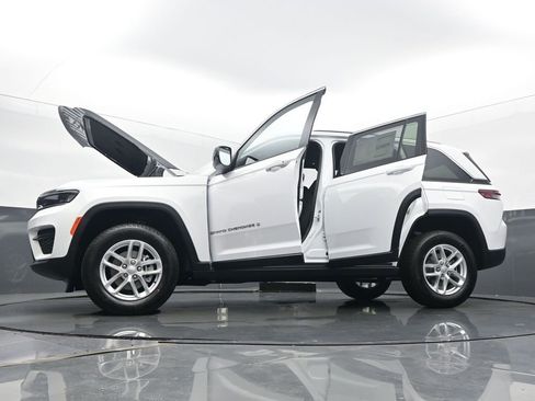 New 2025 Jeep Grand Cherokee Laredo X image 59