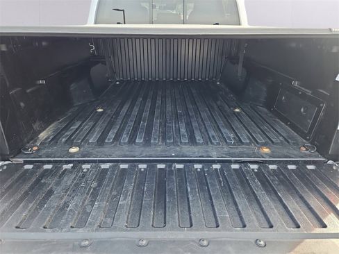 Used 2020 Toyota Tacoma SR image 28