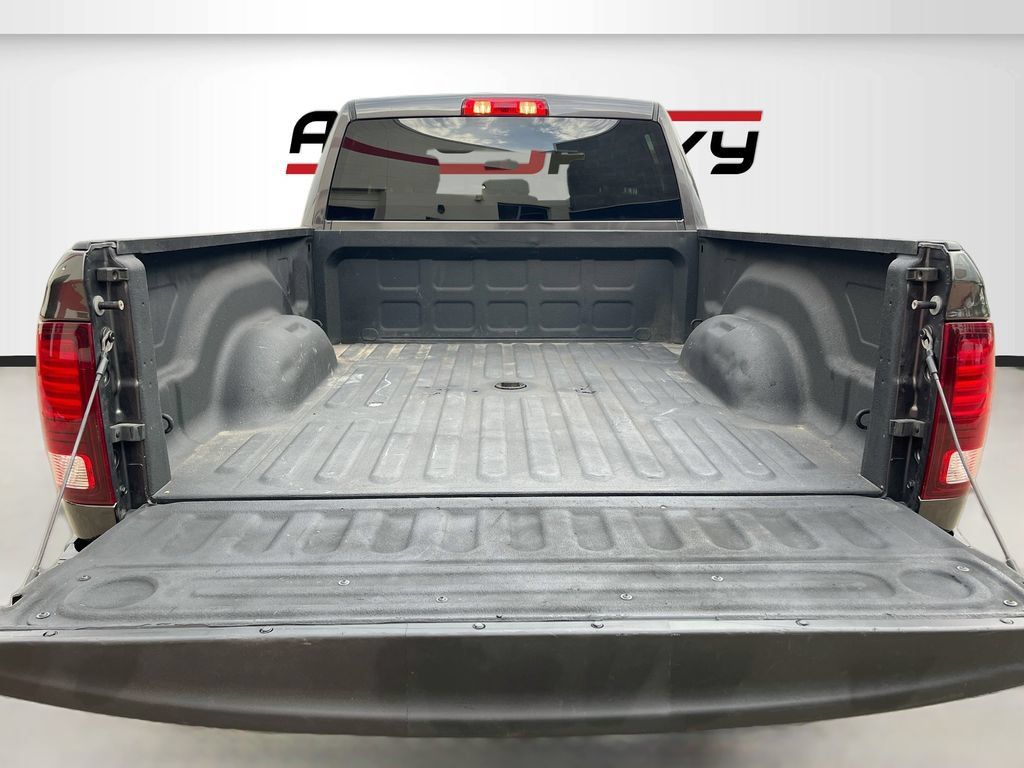 Used 2022 RAM 1500 Warlock AWD/4WD image 24