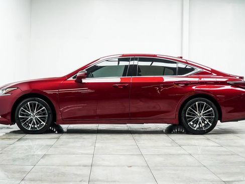 Used 2025 Lexus ES 350 w/ Premium Package FWD image 10