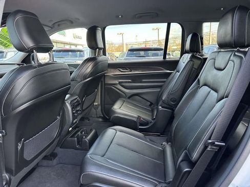 Certified 2023 Jeep Grand Cherokee L Limited image 7