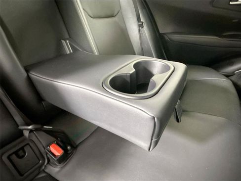 Certified 2025 Toyota Prius Plug-In Hybrid FWD image 38