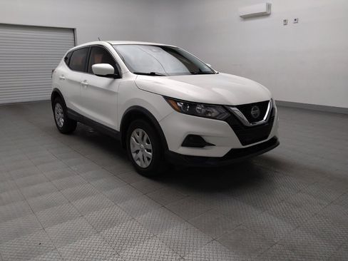 Used 2020 Nissan Rogue Sport S image 13