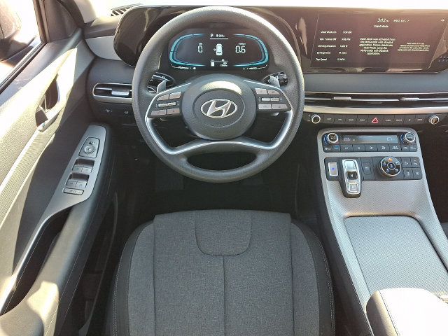 Used 2025 Hyundai Palisade SE AWD/4WD image 3