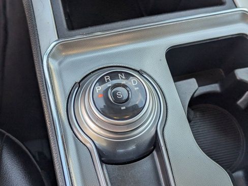 Used 2022 Ford Edge SEL image 13