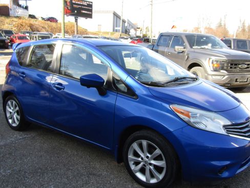 Used 2015 Nissan Versa Note SV w/ SL Tech Package image 6