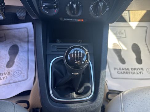 Used 2014 Volkswagen Jetta SE image 21