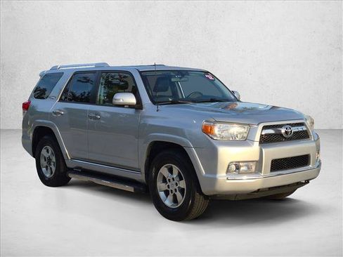 Used 2012 Toyota 4Runner SR5 w/ Convenience Pkg RWD image 3