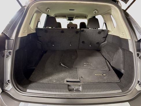 Used 2022 Nissan Rogue SV FWD image 35
