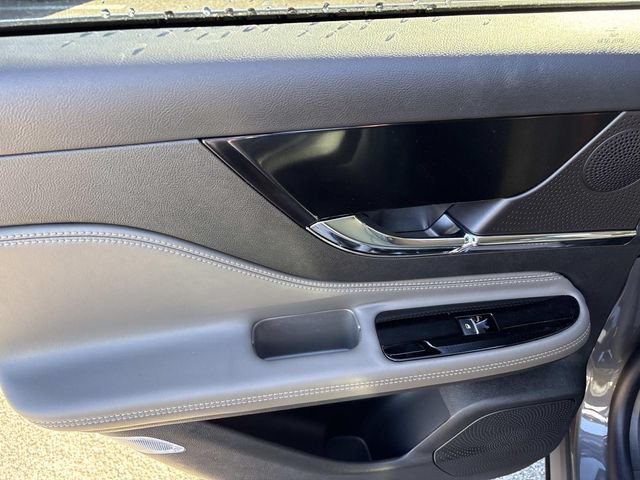 New 2026 Lincoln Corsair Premiere FWD image 19