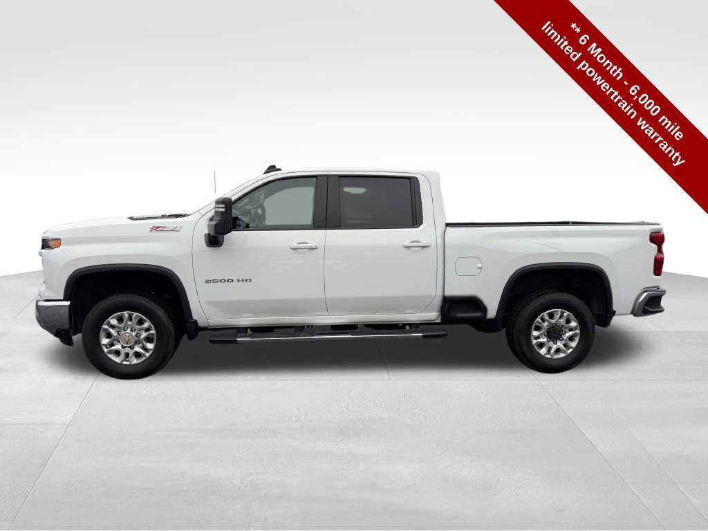 Used 2024 Chevrolet Silverado 2500 LT AWD/4WD image 2