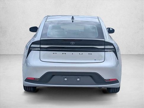New 2026 Toyota Prius Plug-In Hybrid FWD image 8