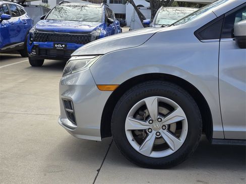 Used 2019 Honda Odyssey EX image 14