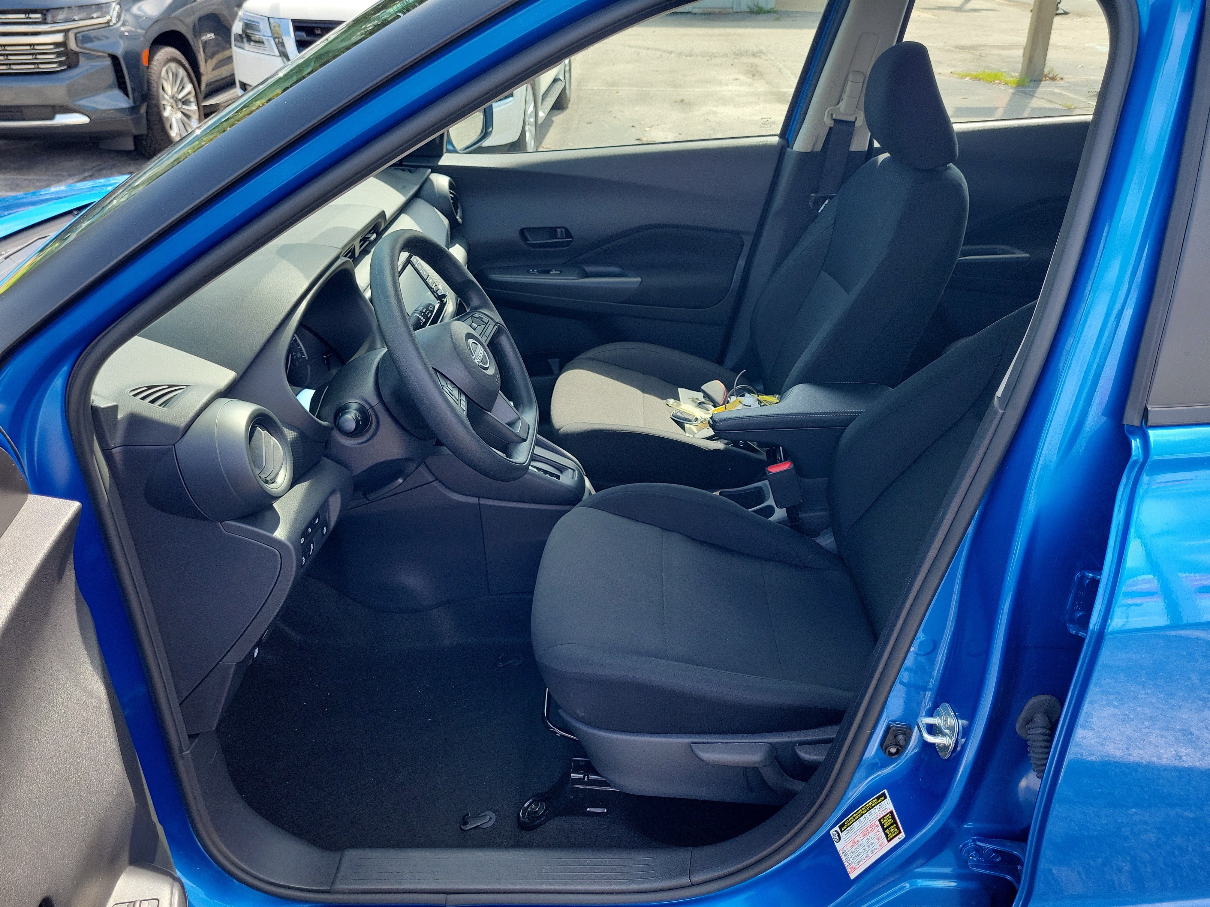Certified 2025 Nissan Kicks Play S FWD image 12