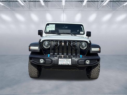 Used 2023 Jeep Wrangler Unlimited w/ 8.4" Radio Group AWD/4WD image 2
