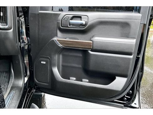 Used 2022 Chevrolet Silverado 1500 LT Trail Boss w/ Convenience Package II AWD/4WD image 24