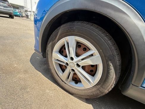 Certified 2021 Nissan Kicks S FWD image 8